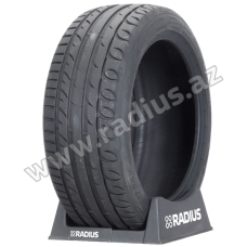 Ultra High Performance 245/45 R17