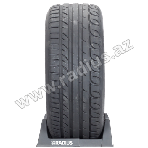 Ultra High Performance 215/45 ZR17